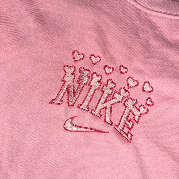 ❤️ Nike logo embroidered crewneck ❤️ - Picture 6 of 6